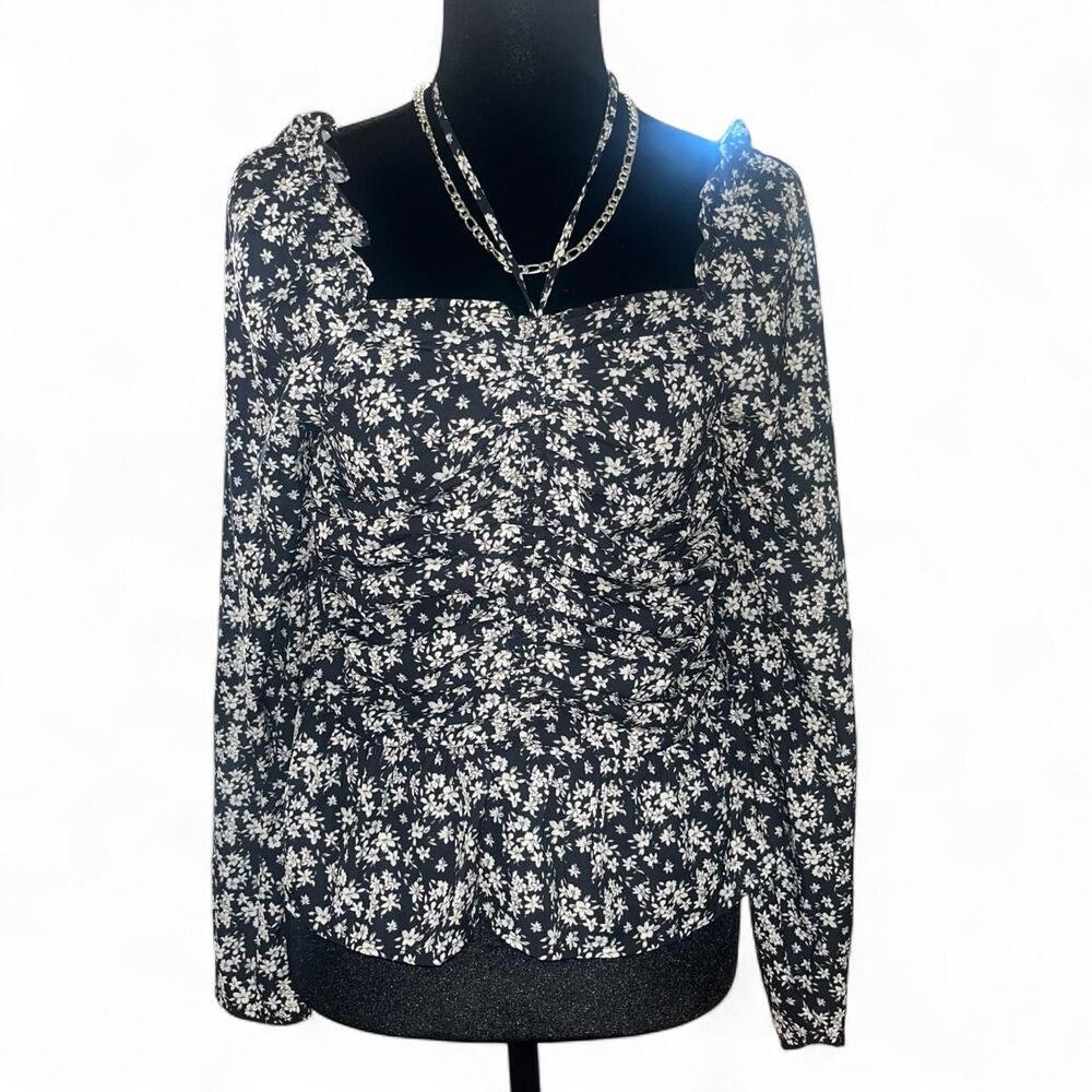 Vigoss Women's Black and White Floral Milkmaid Babydoll Blouse Sz M NWT